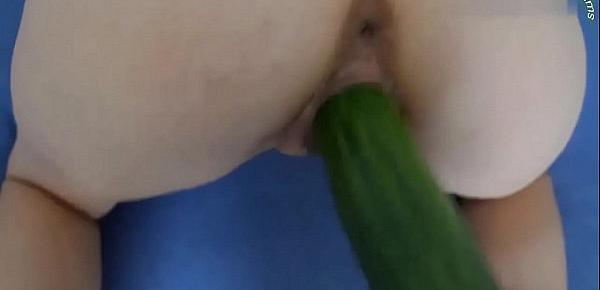  Tight Brunette Teen Has Fun With Huge Cucumber And Has Creamy Orgasm Hot Amateur Cucumber Cam Homemade